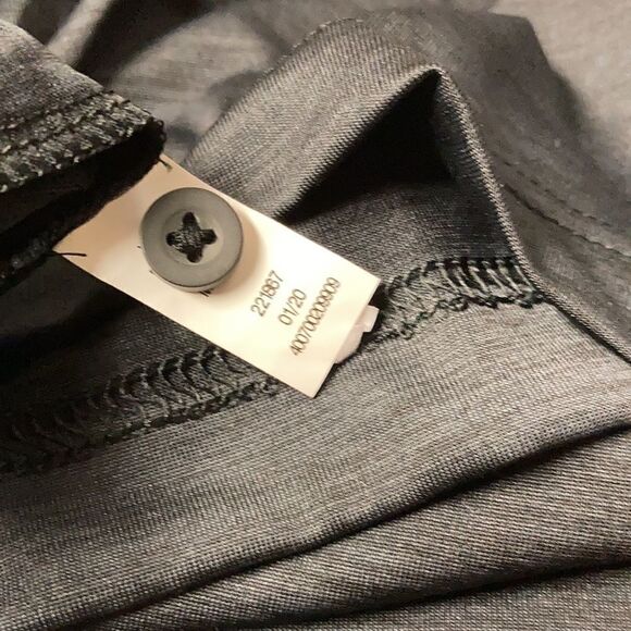 Croft &Barrow Men’s large Polo shirt, gray,wicking - Picture 6 of 6